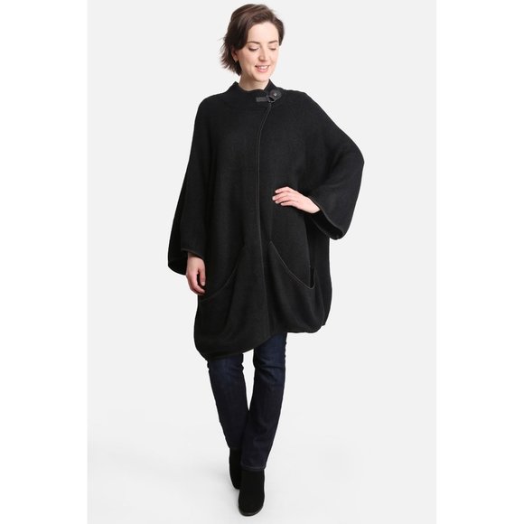 WOMENS BLACK PONCHO CLOAK W/POCKETS / SNAP NECK CLOSURE  - OS - Picture 10 of 11